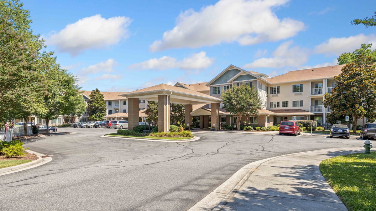 Exterior view of Carolina Estates Gracious Retirement Living